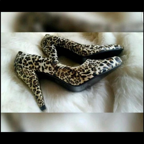 Leopard skin print shoes and bag - Picture 1 of 3